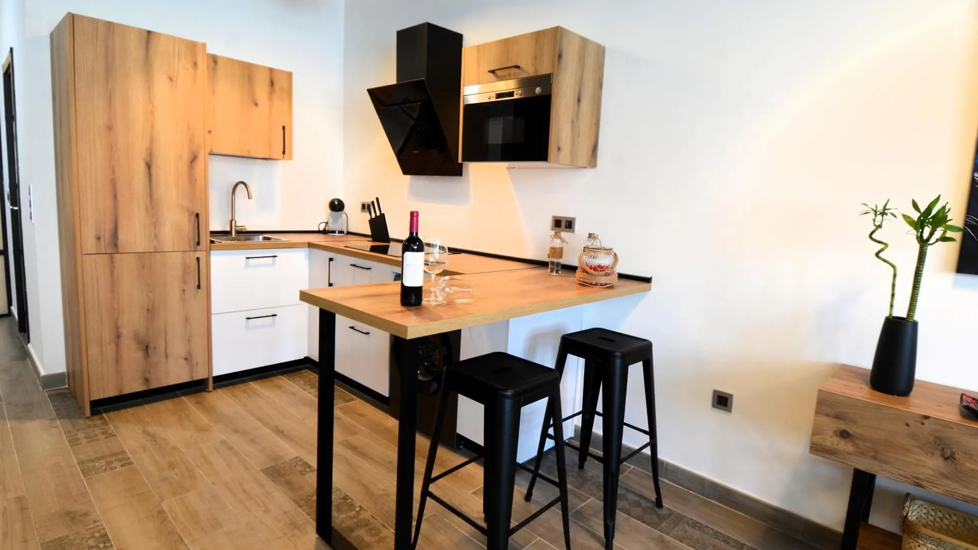 Fabrica Del Lujo En El Centro De Malaga Apartment